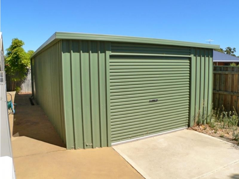 19 Glenelg Way, Meadow Springs WA 6210