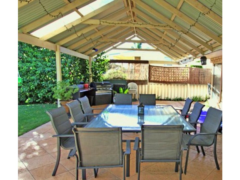 31 Carina Circle, Halls Head WA 6210