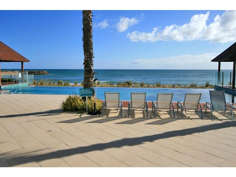 409/ 16 Dolphin Drive, Mandurah WA 6210