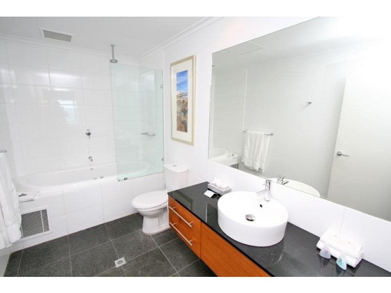 409/ 16 Dolphin Drive, Mandurah WA 6210