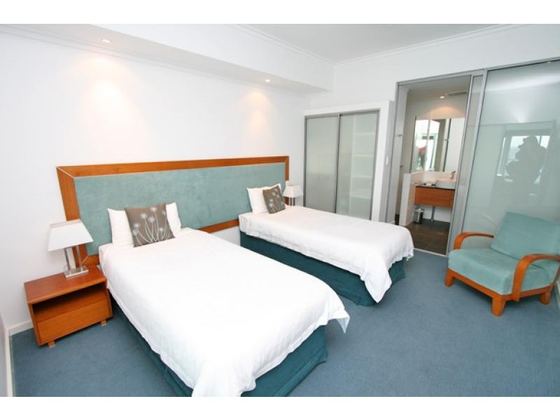 409/ 16 Dolphin Drive, Mandurah WA 6210