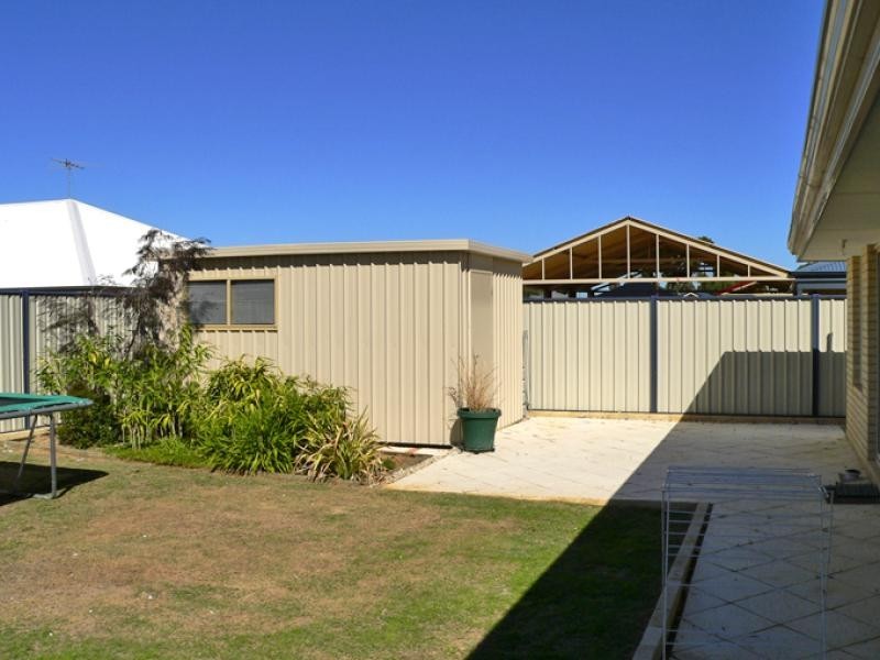 10 Sugar Bush Way, Meadow Springs WA 6210