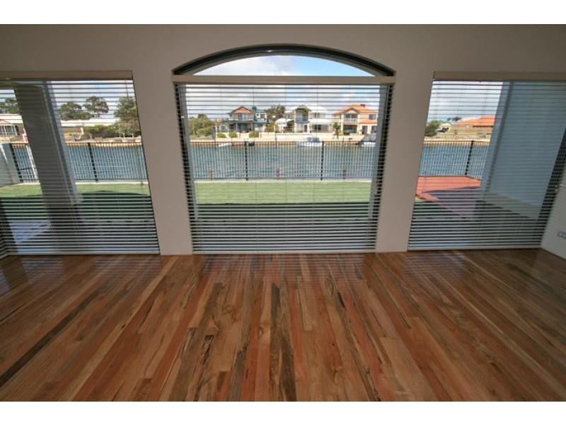 29 Erins Isle, Dudley Park WA 6210