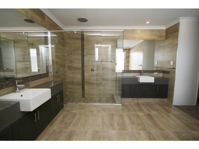 29 Erins Isle, Dudley Park WA 6210