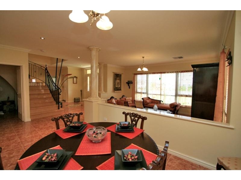 53 RONSARD DRIVE, San Remo WA 6210