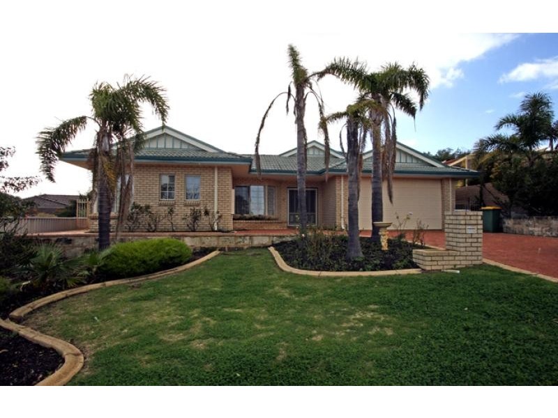 6 St Andrews Court, Halls Head WA 6210