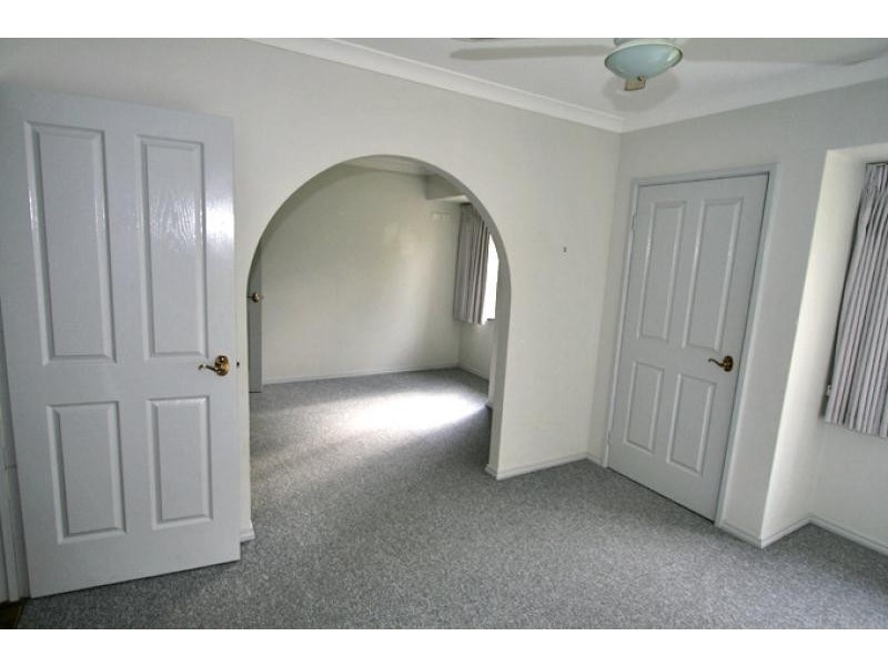 6 St Andrews Court, Halls Head WA 6210