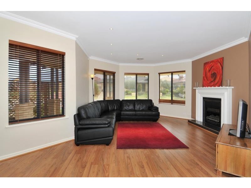 24 Montego Way, Halls Head WA 6210