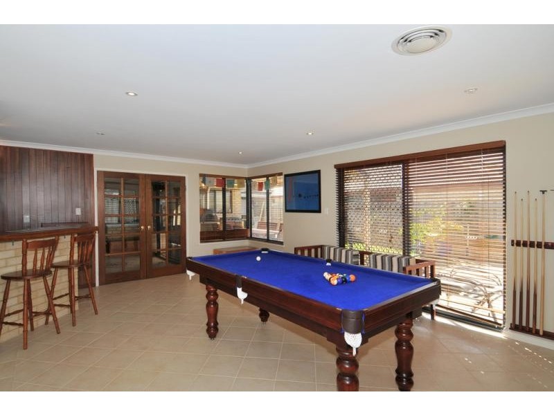 24 Montego Way, Halls Head WA 6210