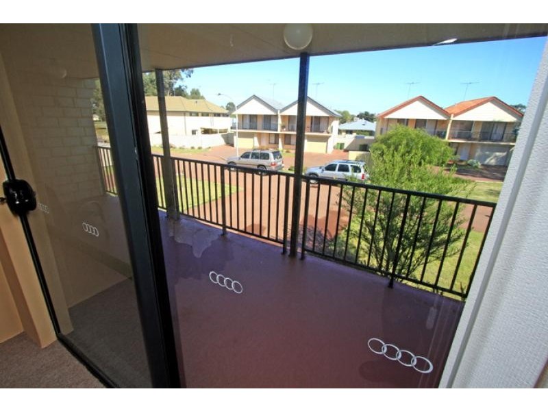 Unit 7/70 Waldron Boulevard, Greenfields WA 6210