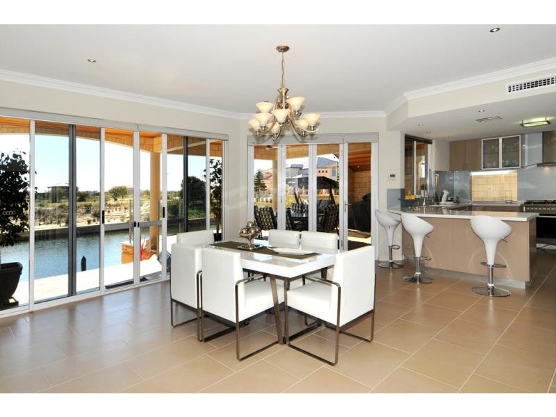 64 Avocet Island Quay, Wannanup WA 6210