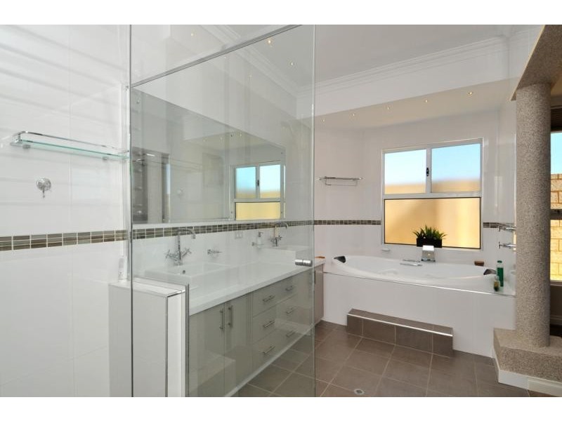 64 Avocet Island Quay, Wannanup WA 6210