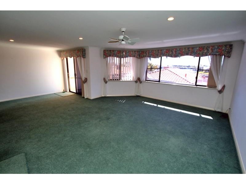 49 Waterside Drive, Dudley Park WA 6210