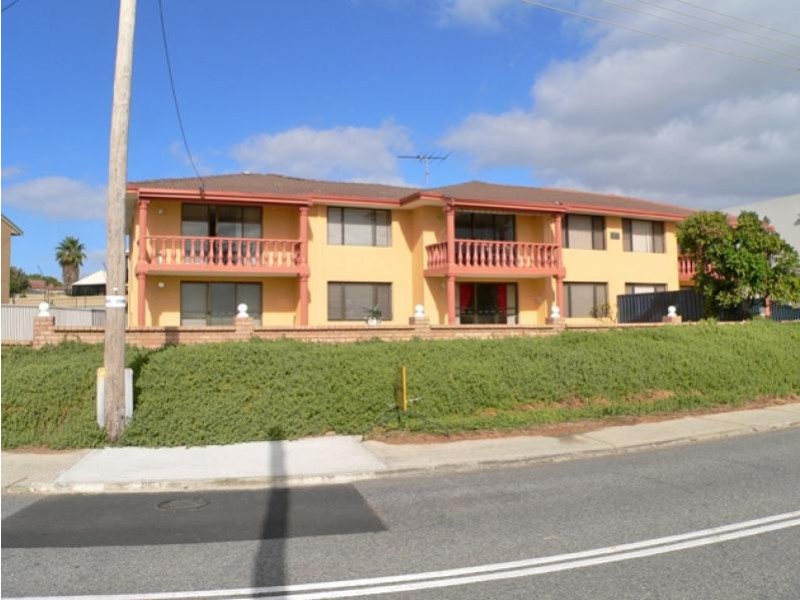 Unit 2/56 Halls Head Parade, Halls Head WA 6210