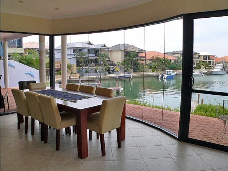 19 Eunamara Retreat, Halls Head WA 6210