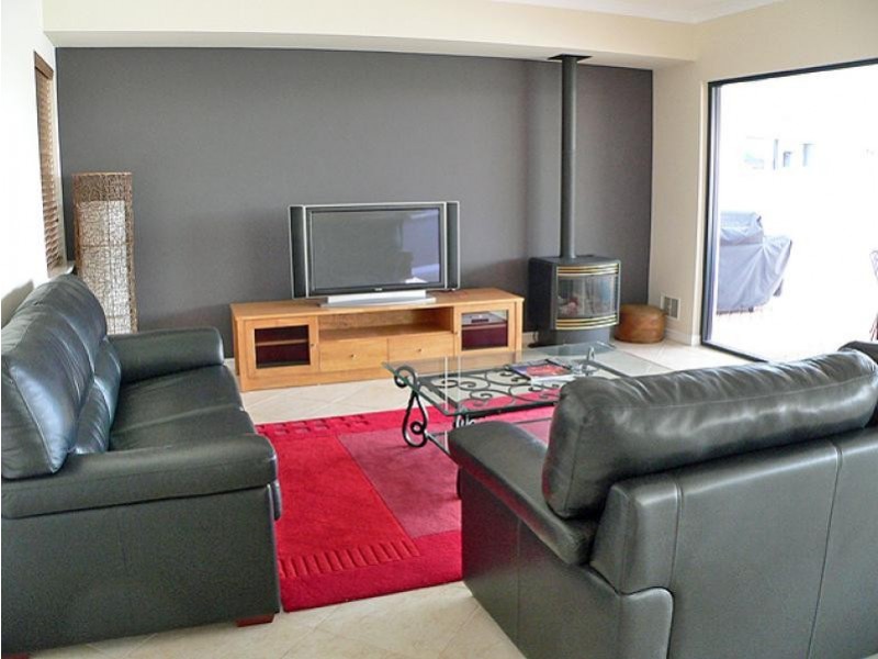 19 Eunamara Retreat, Halls Head WA 6210
