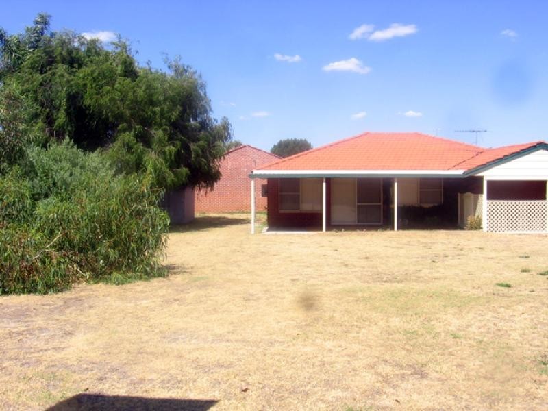 10 Railton Place, Dudley Park WA 6210