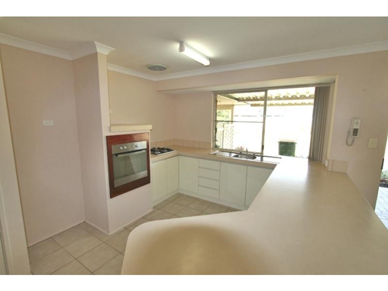 10 Railton Place, Dudley Park WA 6210