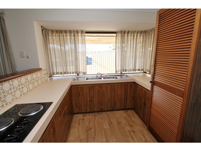 5 Loaring Street, Mandurah WA 6210