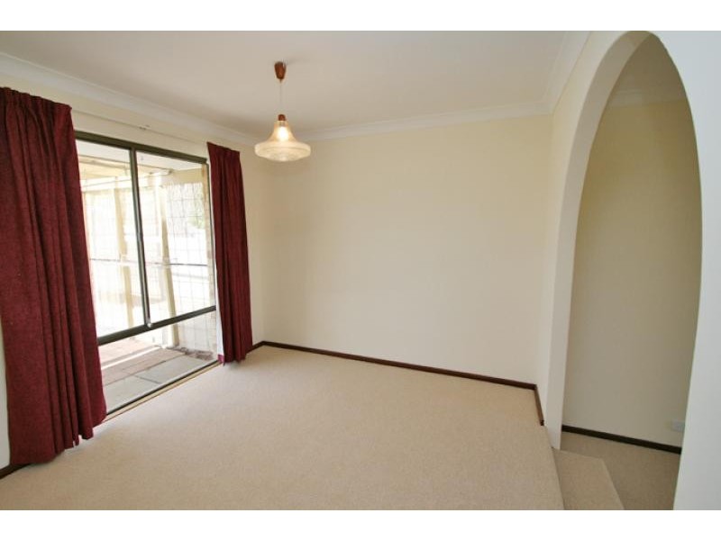 5 Loaring Street, Mandurah WA 6210