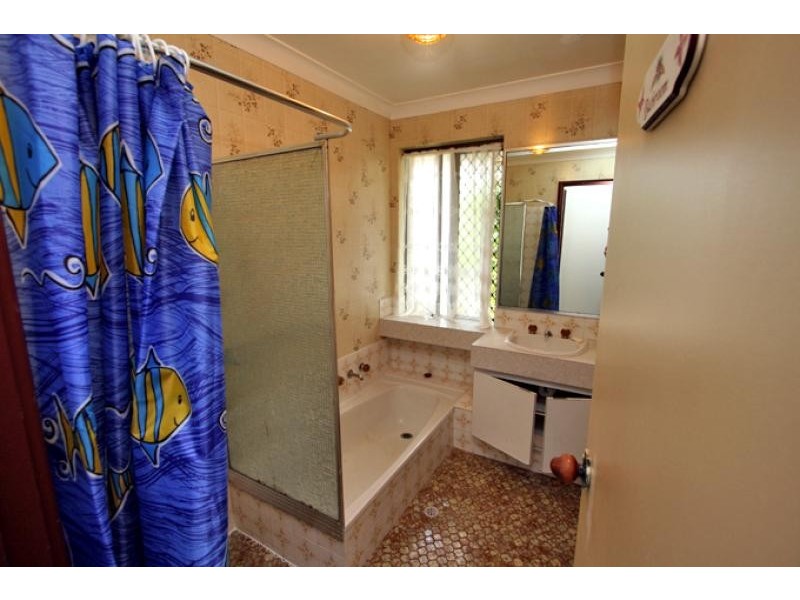 5 Loaring Street, Mandurah WA 6210