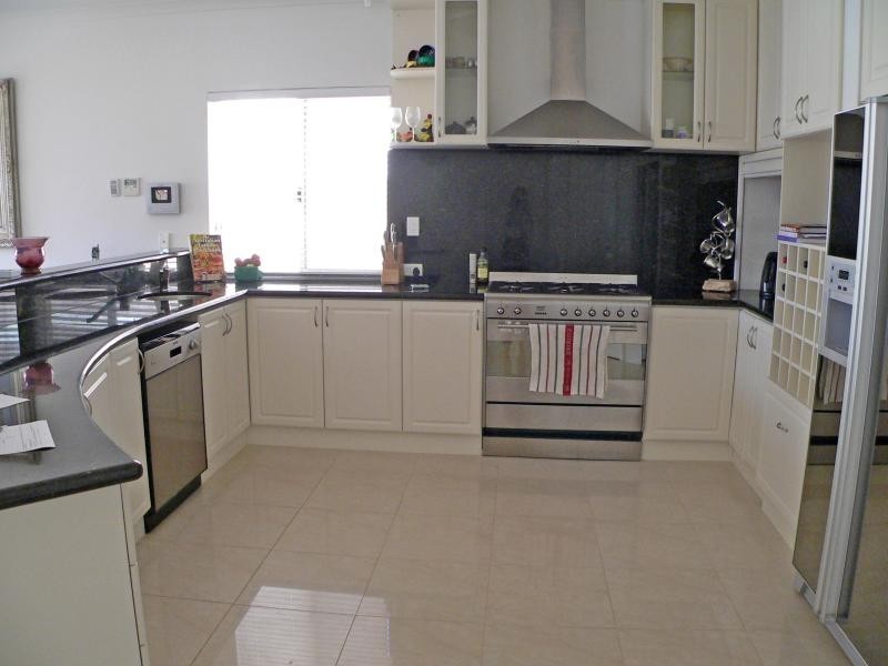 25 Santavea Mews, Halls Head WA 6210