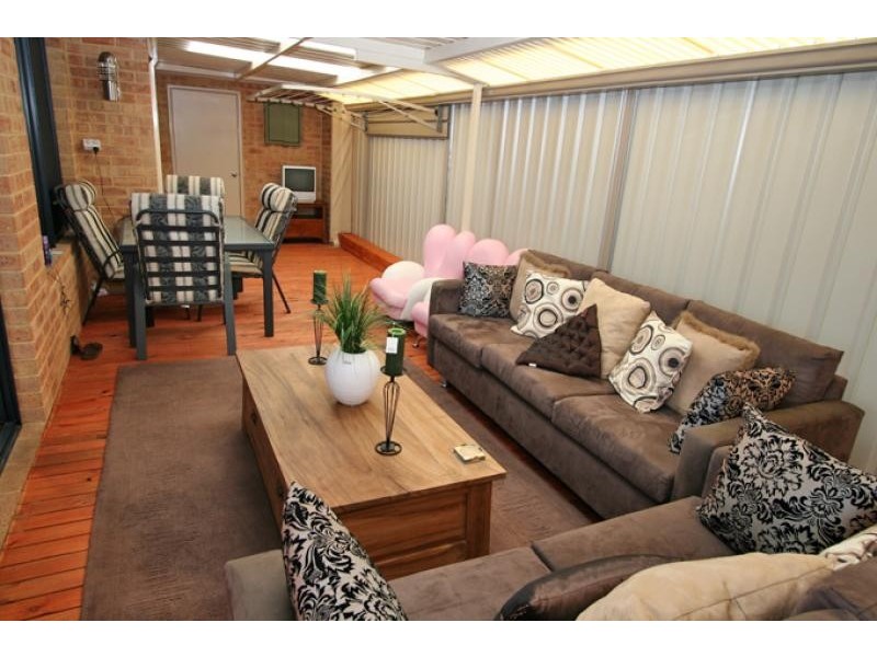 28 Lombadina Parade, Secret Harbour WA 6173