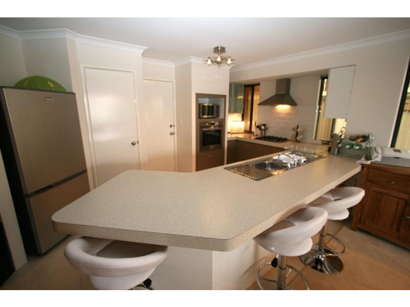 28 Lombadina Parade, Secret Harbour WA 6173