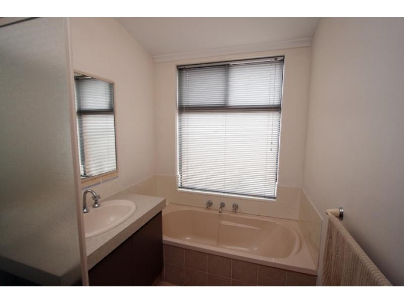 28 Lombadina Parade, Secret Harbour WA 6173