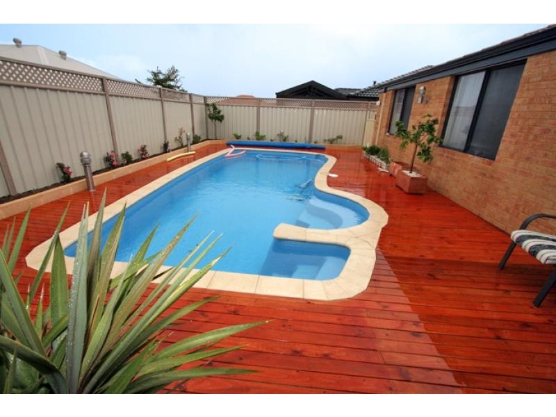 28 Lombadina Parade, Secret Harbour WA 6173