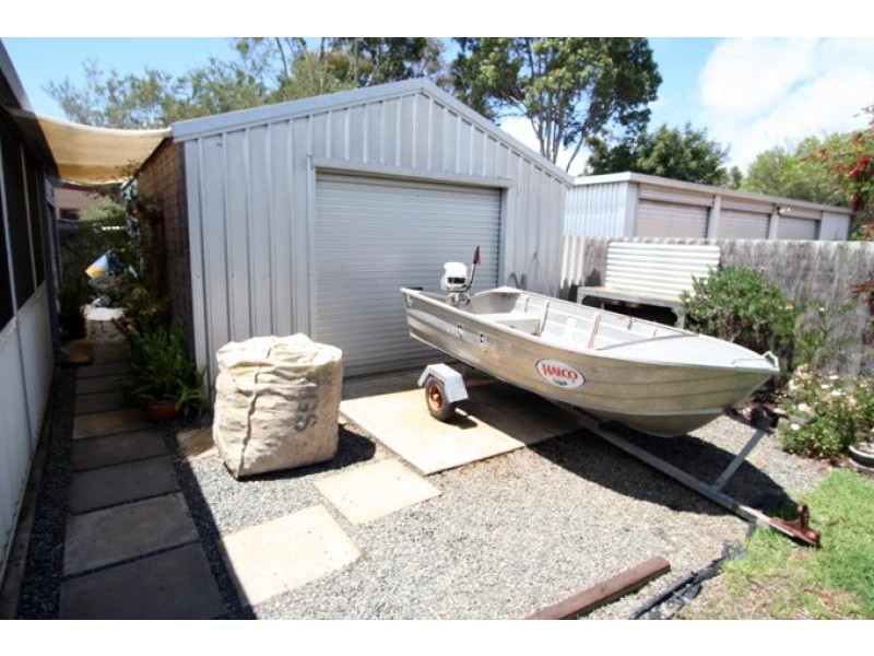 6 Darbal Place, Greenfields WA 6210