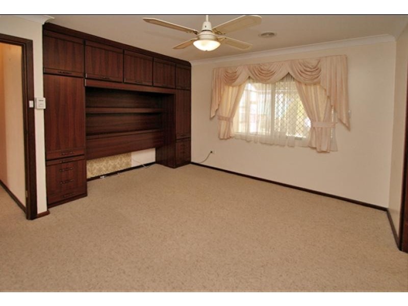 8 Gray Road, Mandurah WA 6210