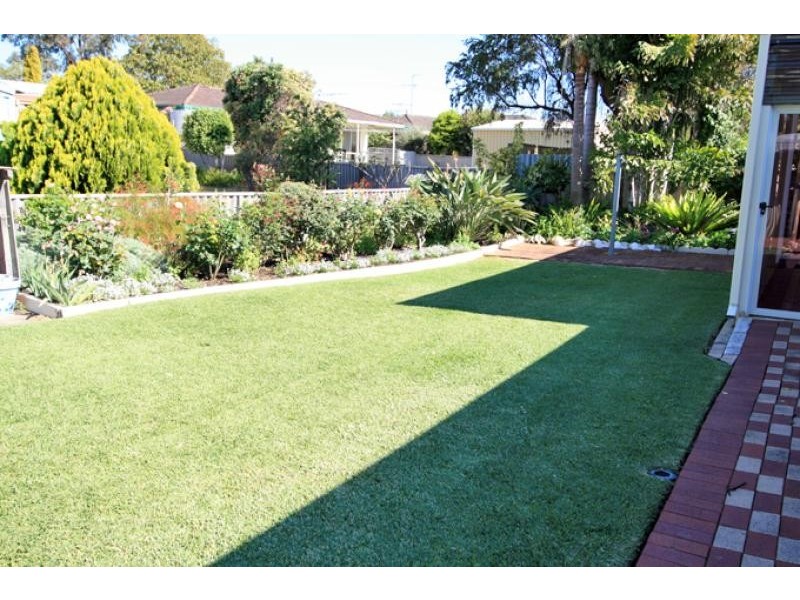 8 Gray Road, Mandurah WA 6210