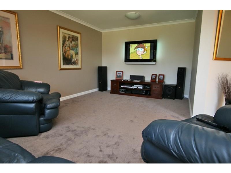 14 St Anne’s Terrace, Meadow Springs WA 6210