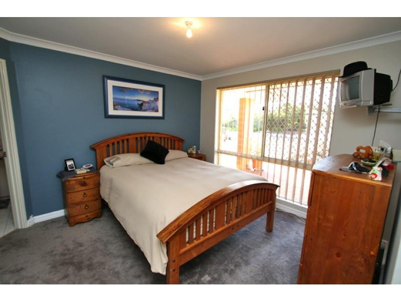 14 St Anne’s Terrace, Meadow Springs WA 6210