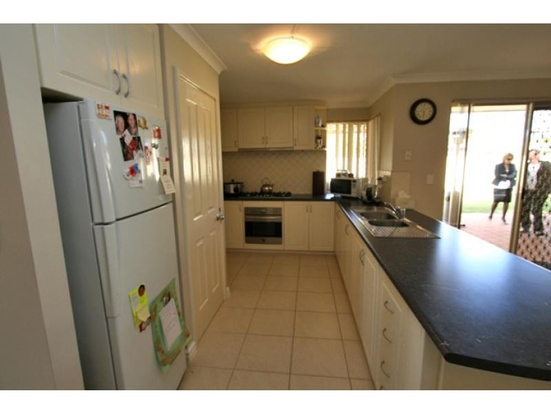 14 St Anne’s Terrace, Meadow Springs WA 6210