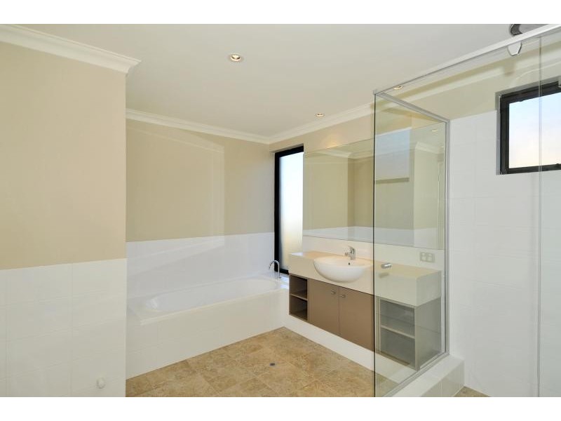 30 Voyager Close, Dawesville WA 6210
