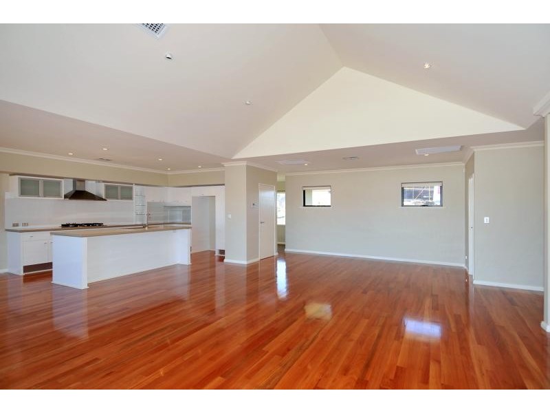 30 Voyager Close, Dawesville WA 6210