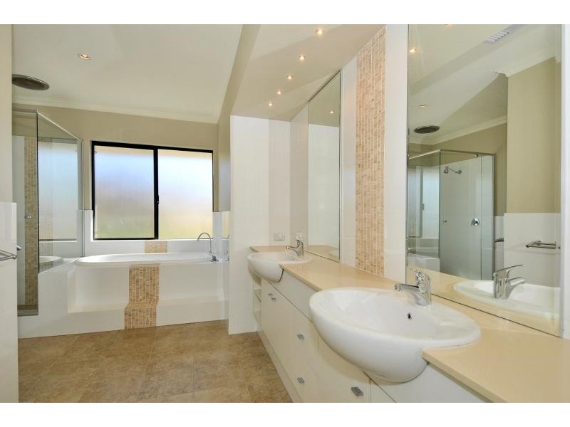 30 Voyager Close, Dawesville WA 6210