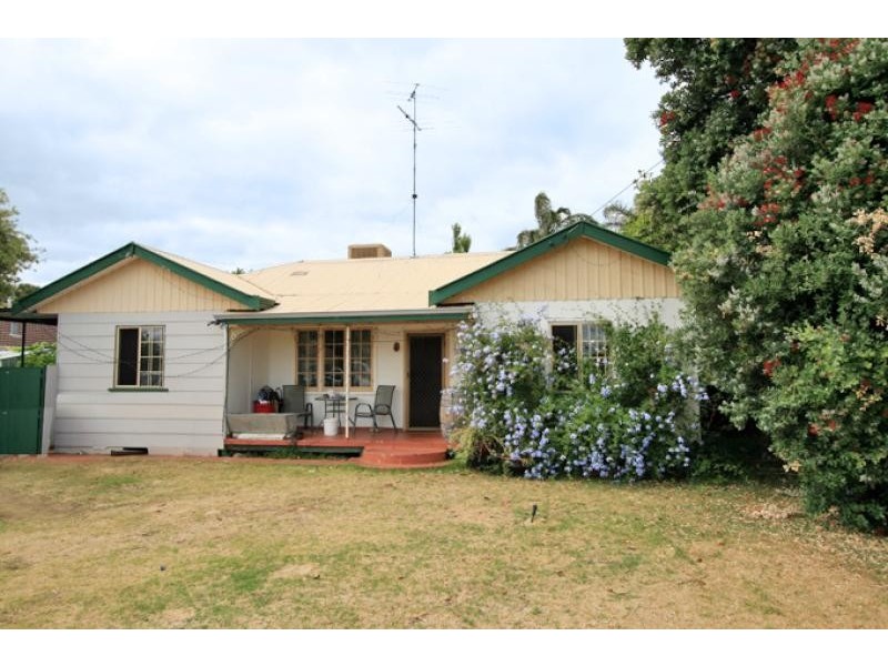 33 Service Street, Mandurah WA 6210