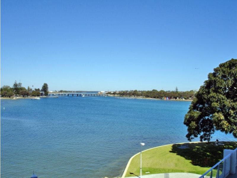 Apartment 404/4 Marco Polo Drive, Mandurah WA 6210