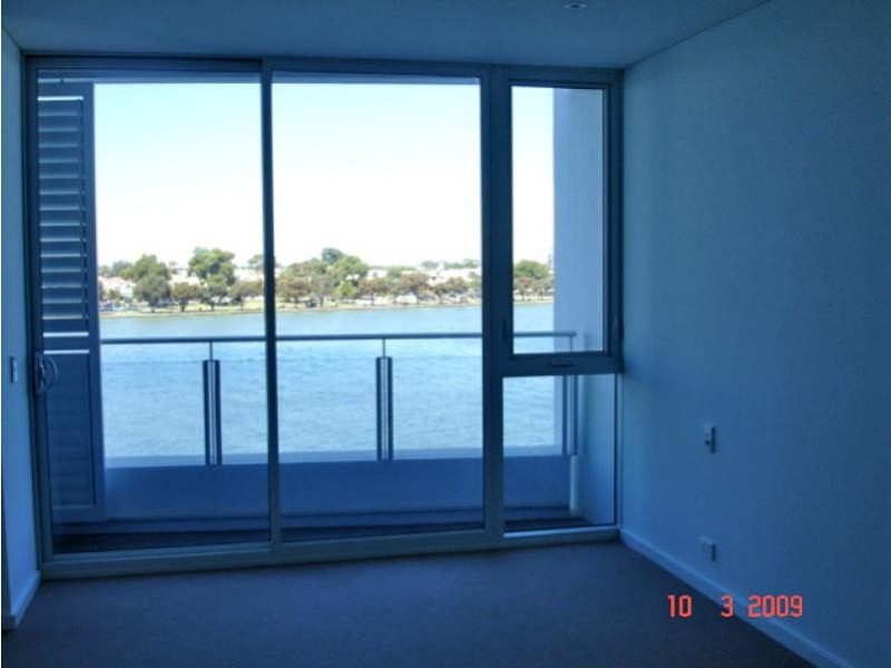 Apartment 404/4 Marco Polo Drive, Mandurah WA 6210