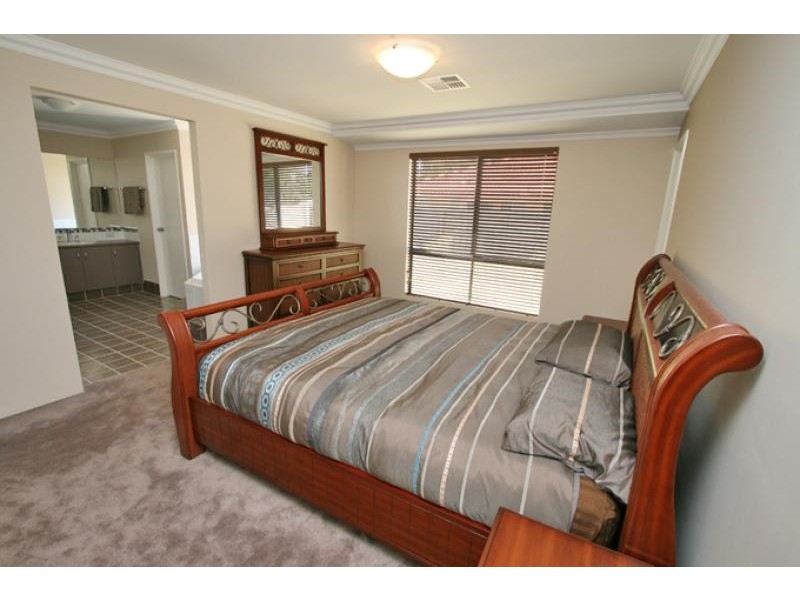 72 Beacham Street, Coodanup WA 6210