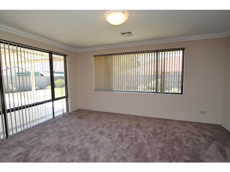 72 Beacham Street, Coodanup WA 6210