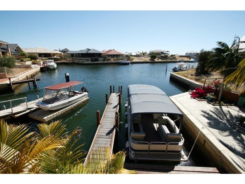 48 Brindabella Crescent, Mandurah WA 6210