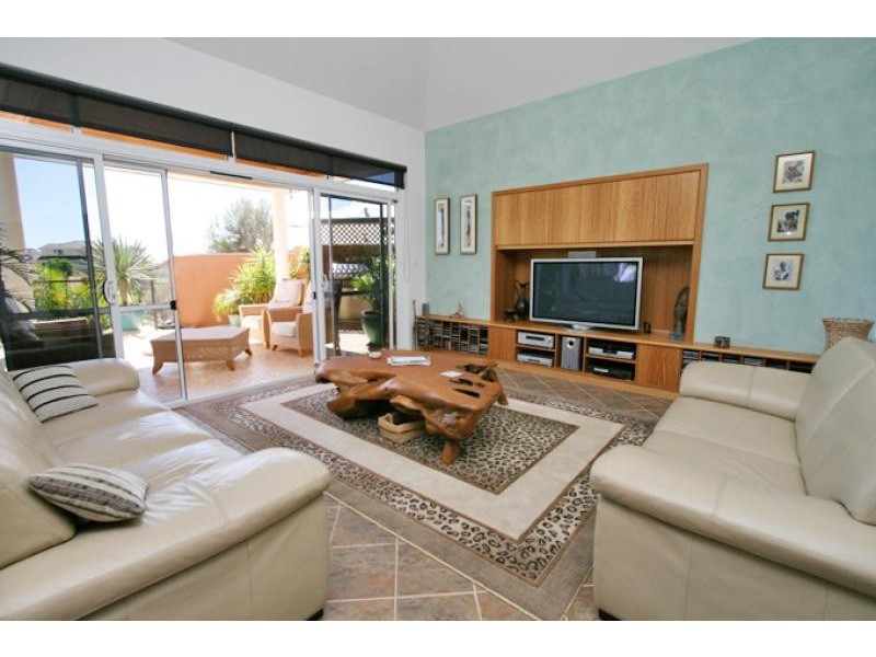 48 Brindabella Crescent, Mandurah WA 6210
