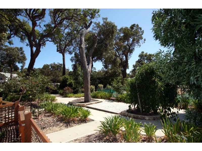 4 Sunflower Cove, Dawesville WA 6211
