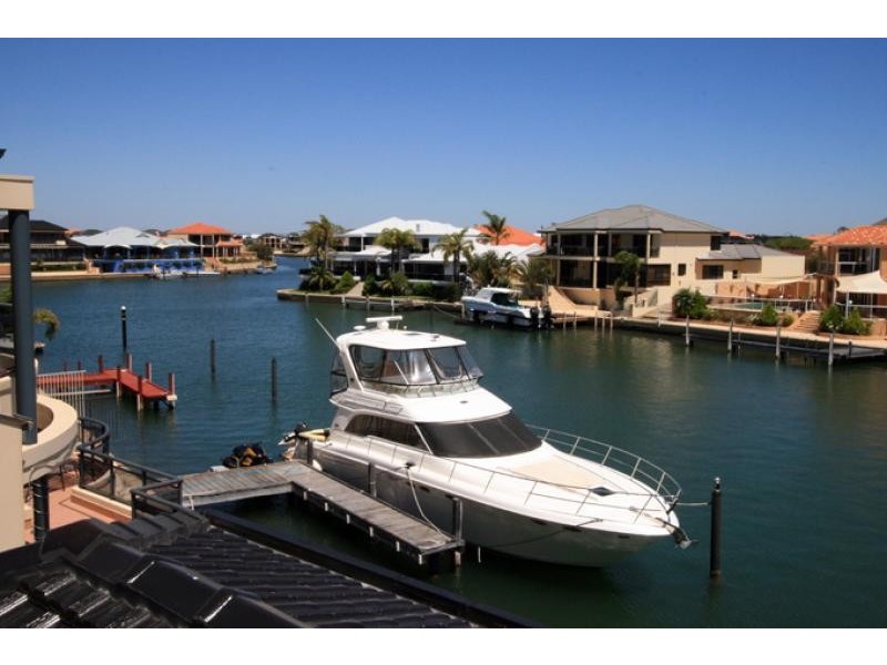 29 Santavea Mews, Halls Head WA 6210