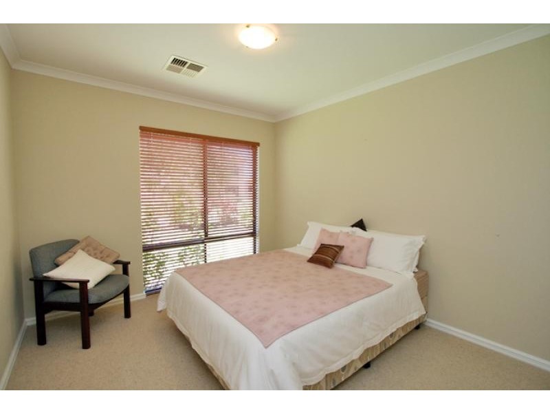 29 Santavea Mews, Halls Head WA 6210