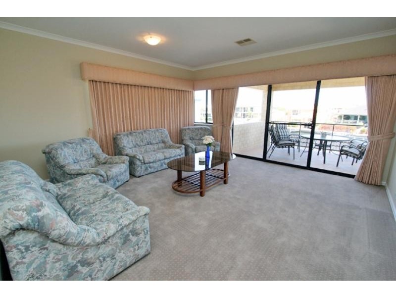 29 Santavea Mews, Halls Head WA 6210